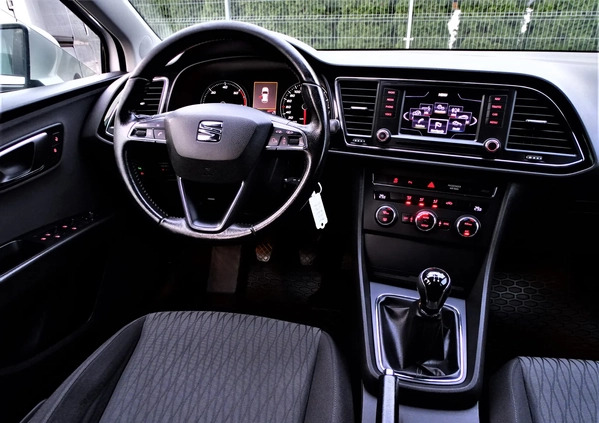 Seat Leon cena 37900 przebieg: 196000, rok produkcji 2014 z Urzędów małe 631